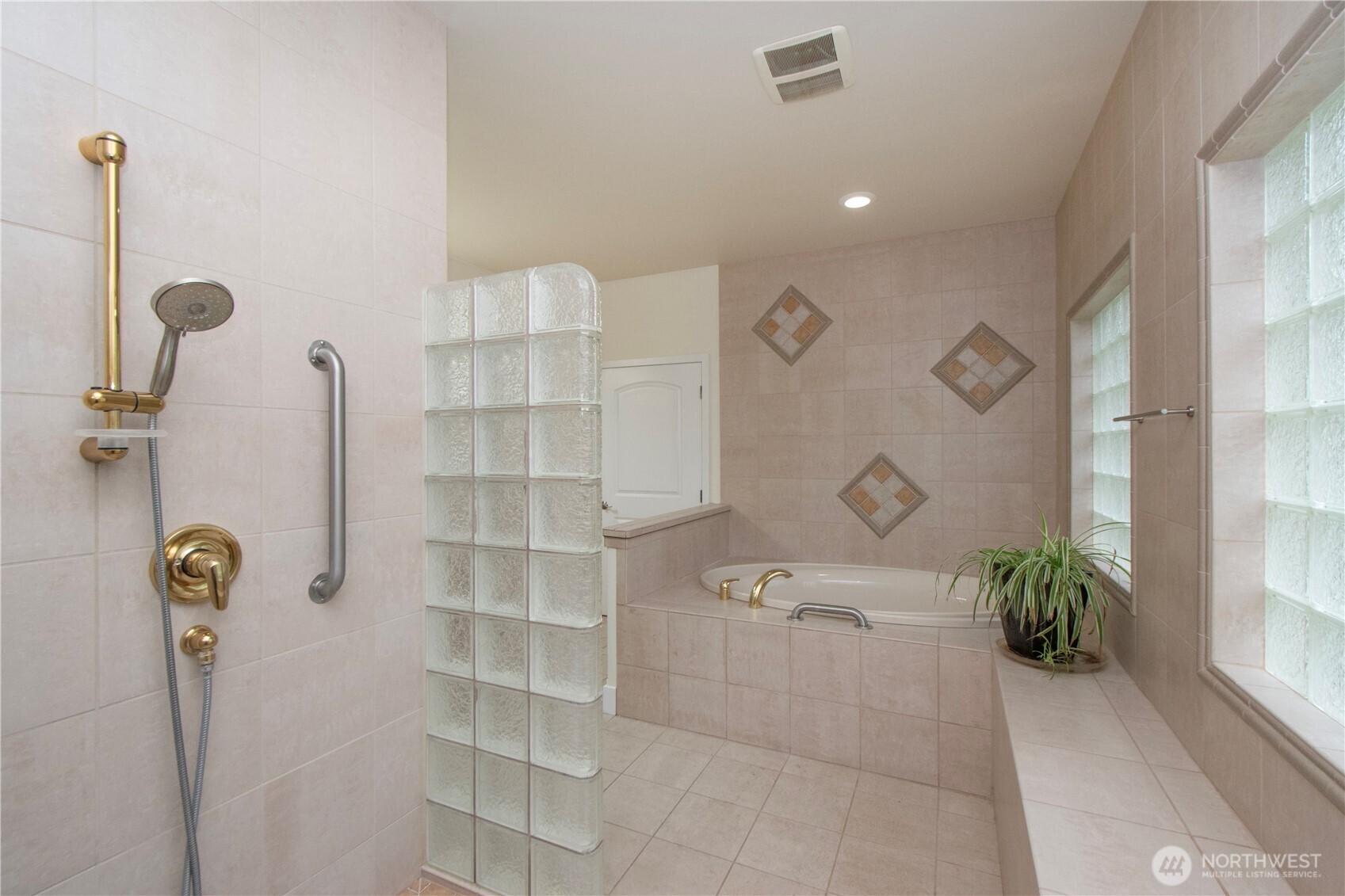 102 Sunset Place Sequim WA 98382
