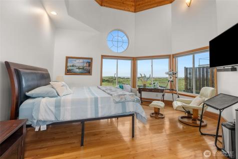 1981 Grey Gull Lane S Westport WA 98595