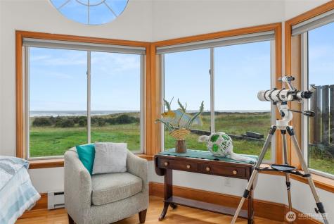 1981 Grey Gull Lane S Westport WA 98595