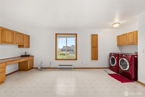1981 Grey Gull Lane S Westport WA 98595