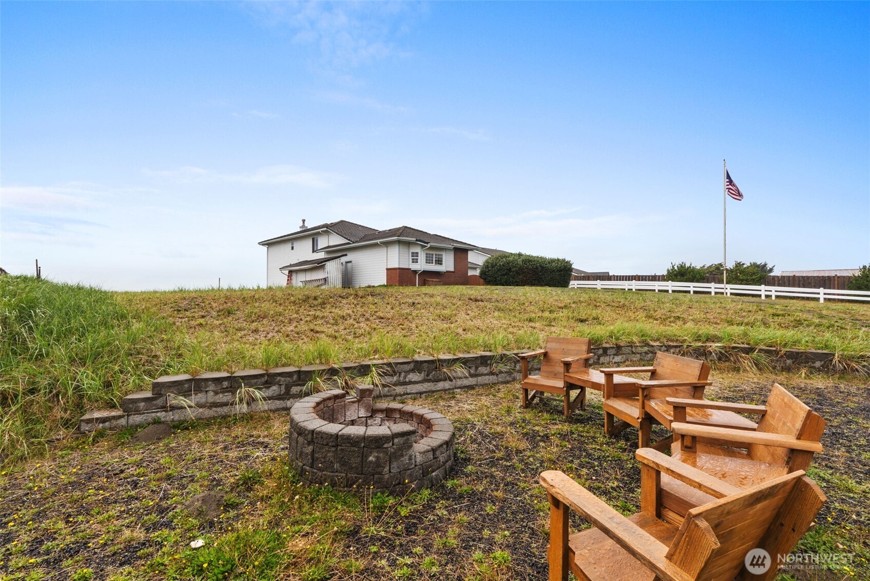 1981 Grey Gull Lane S Westport WA 98595