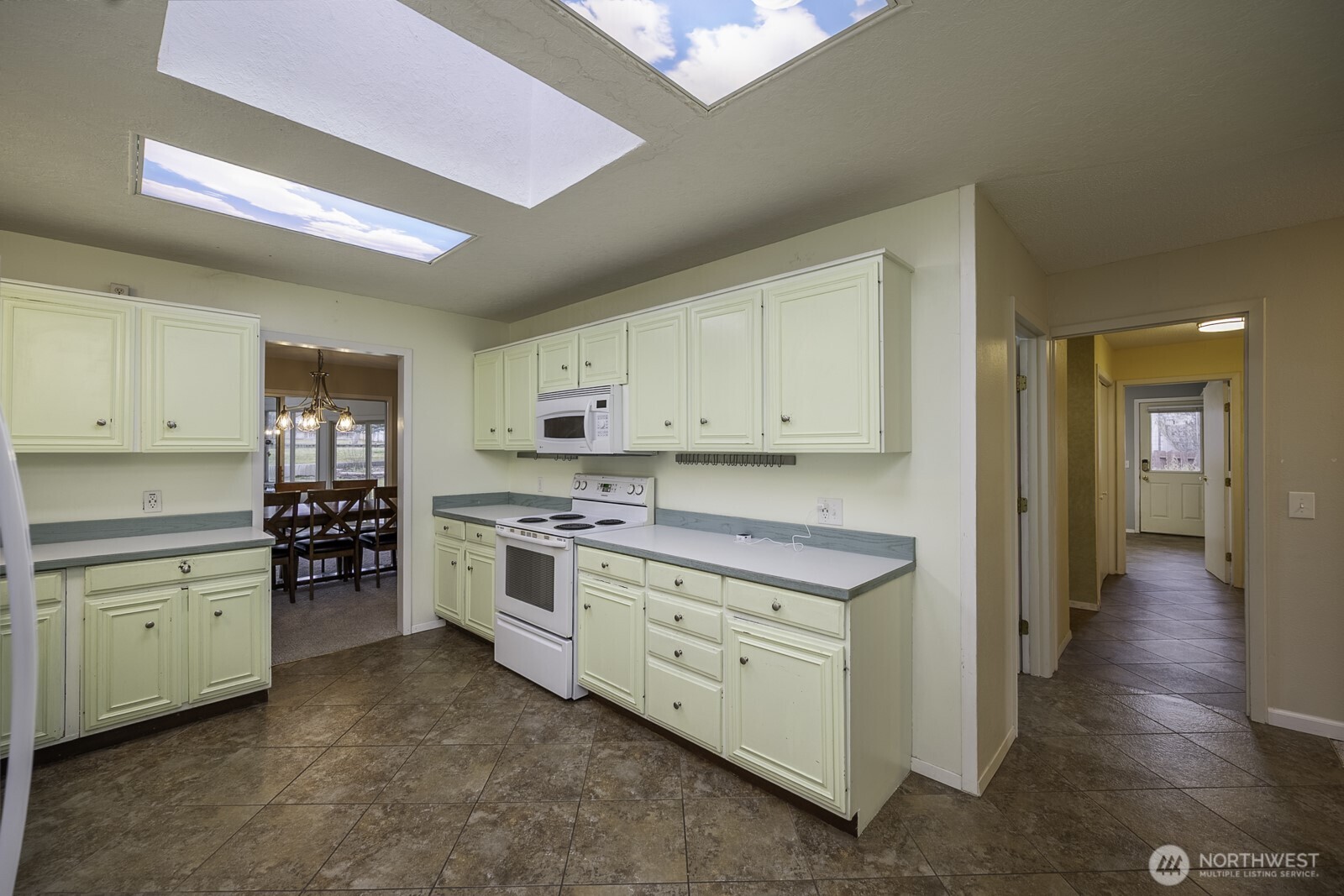 61 NE Pelican Place Moses Lake WA 98837
