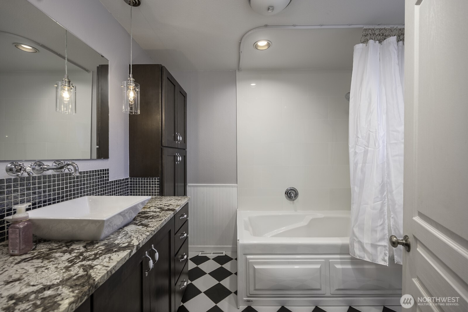 61 NE Pelican Place Moses Lake WA 98837