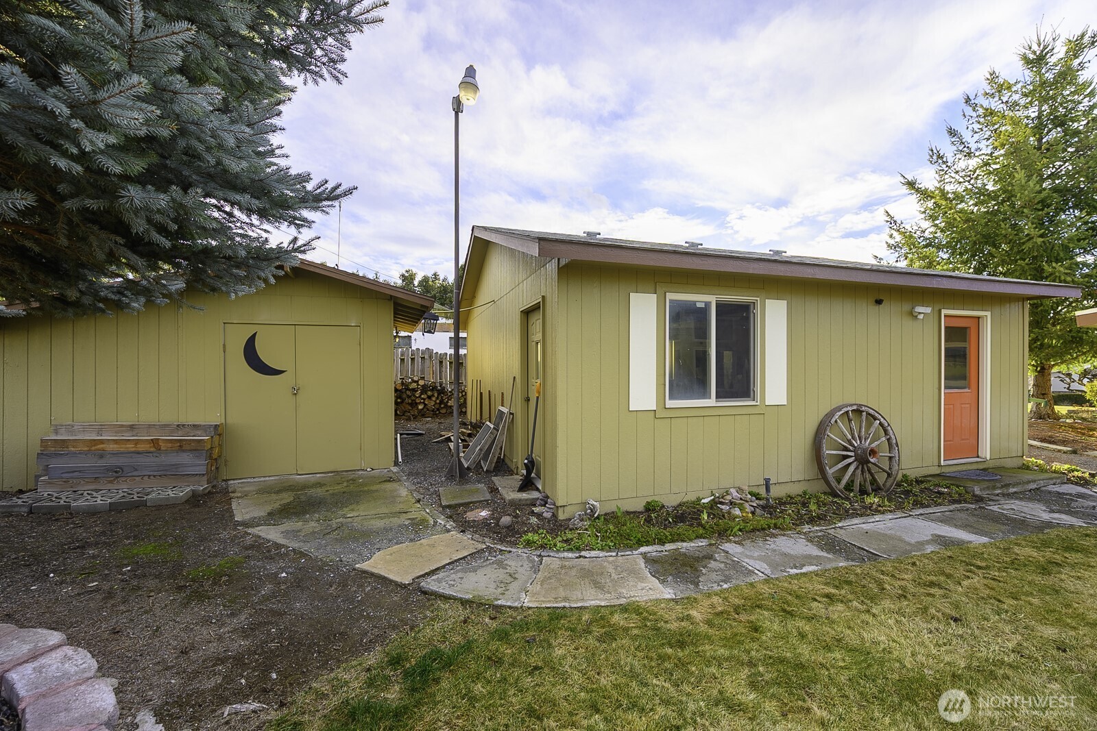 61 NE Pelican Place Moses Lake WA 98837