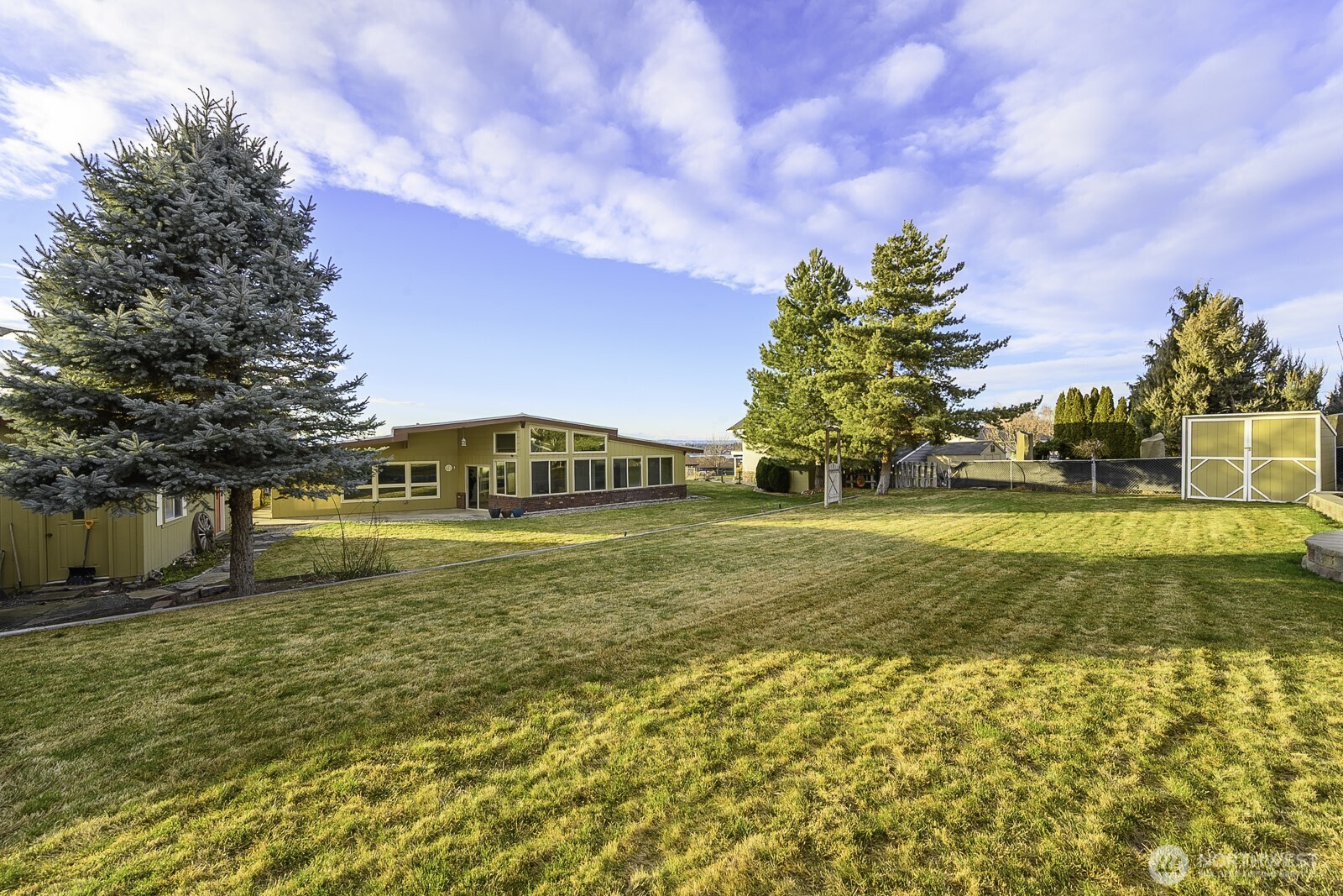 61 NE Pelican Place Moses Lake WA 98837