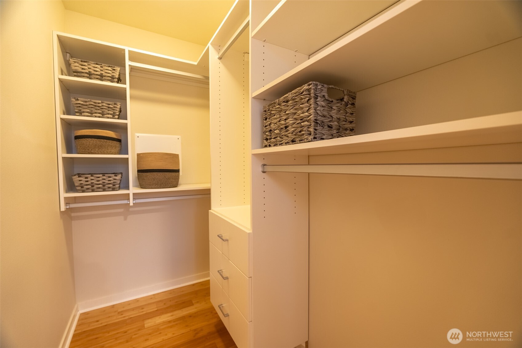 4413 Meridian Avenue N Seattle WA 98103