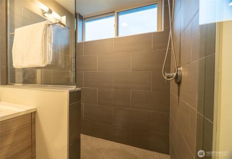 4413 Meridian Avenue N Seattle WA 98103