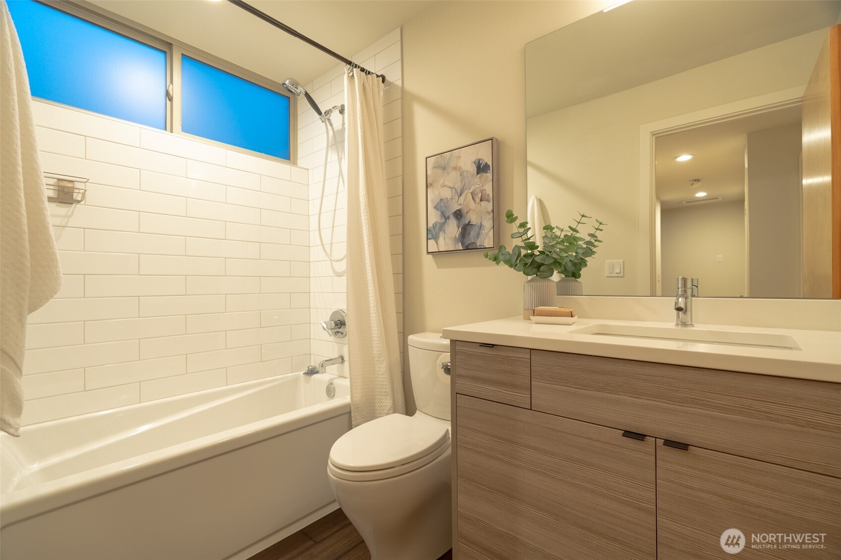4413 Meridian Avenue N Seattle WA 98103