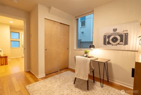 4413 Meridian Avenue N Seattle WA 98103