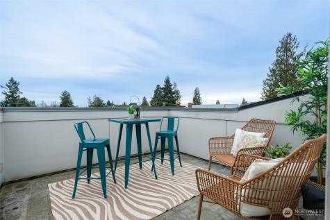 4413 Meridian Avenue N Seattle WA 98103