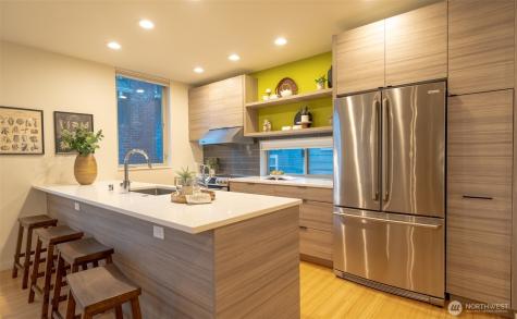4413 Meridian Avenue N Seattle WA 98103