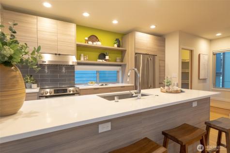 4413 Meridian Avenue N Seattle WA 98103