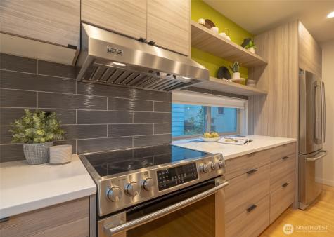4413 Meridian Avenue N Seattle WA 98103