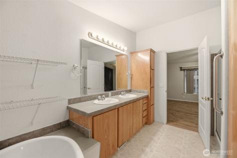 14727 43rd Avenue NE Marysville WA 98271