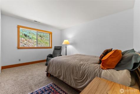 427 Rendezvous Road Winthrop WA 98862