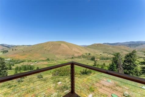427 Rendezvous Road Winthrop WA 98862