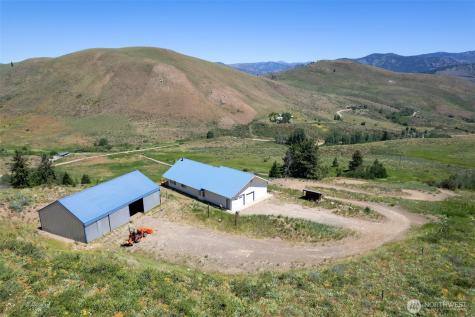 427 Rendezvous Road Winthrop WA 98862