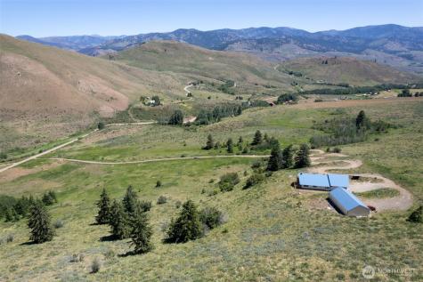427 Rendezvous Road Winthrop WA 98862