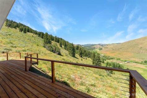 427 Rendezvous Road Winthrop WA 98862