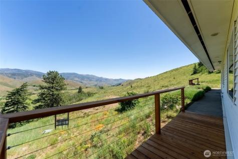 427 Rendezvous Road Winthrop WA 98862