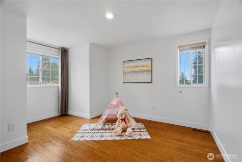 3505 168th Avenue NE Bellevue WA 98008