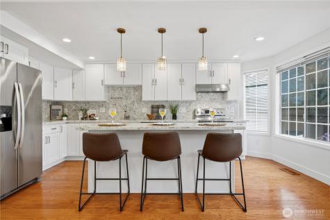 3505 168th Avenue NE Bellevue WA 98008