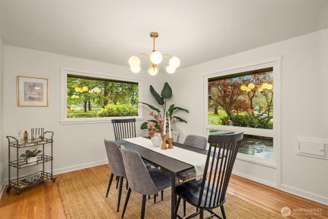 6857 44th Avenue NE Seattle WA 98115