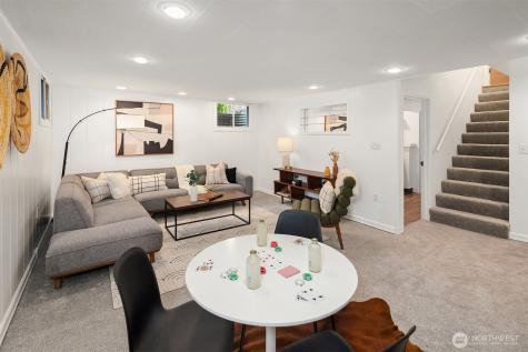 6857 44th Avenue NE Seattle WA 98115