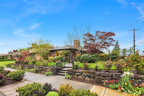 6857 44th Avenue NE Seattle WA 98115