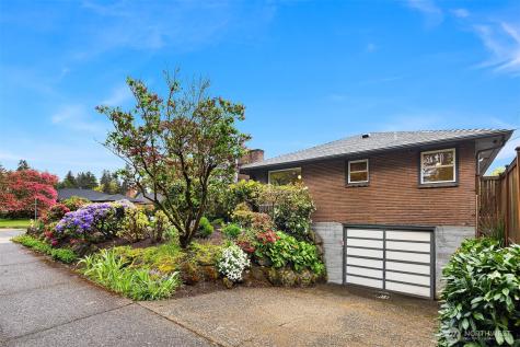 6857 44th Avenue NE Seattle WA 98115