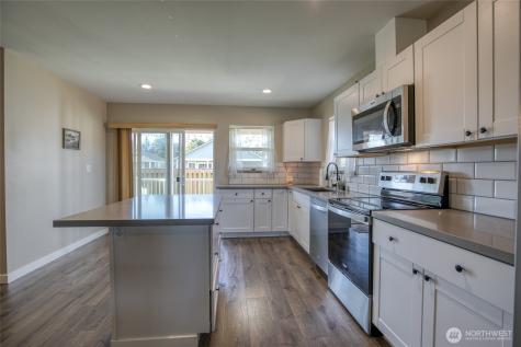 839 N 1st Street Westport WA 98595