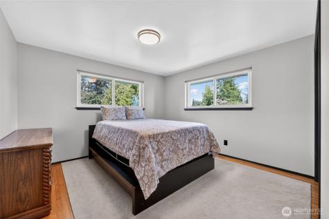 18904 66th Place W Lynnwood WA 98036