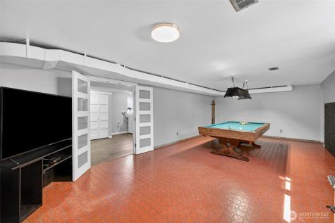 18904 66th Place W Lynnwood WA 98036