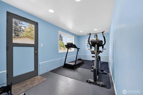18904 66th Place W Lynnwood WA 98036