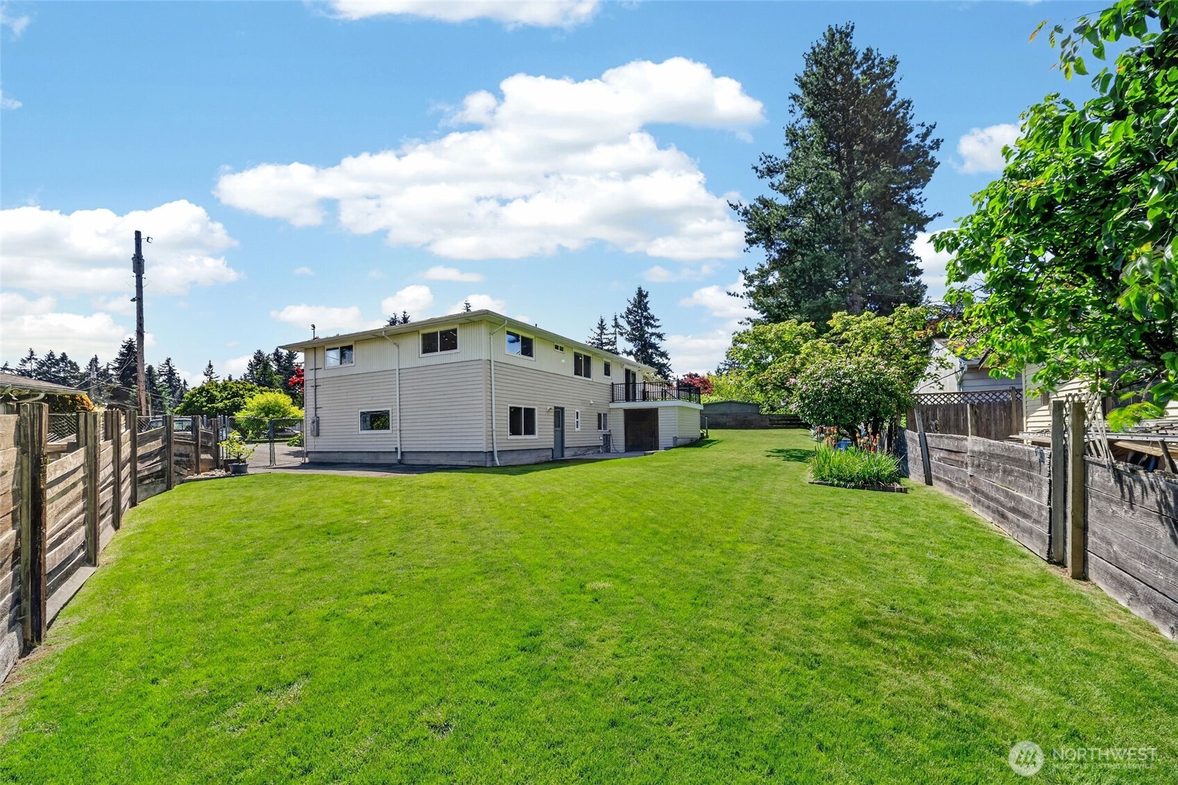 18904 66th Place W Lynnwood WA 98036