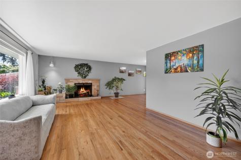 18904 66th Place W Lynnwood WA 98036