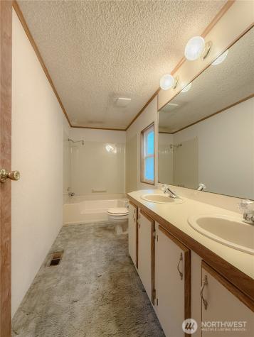5010 Offut Lake Road SE Tenino WA 98589