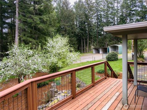 5010 Offut Lake Road SE Tenino WA 98589
