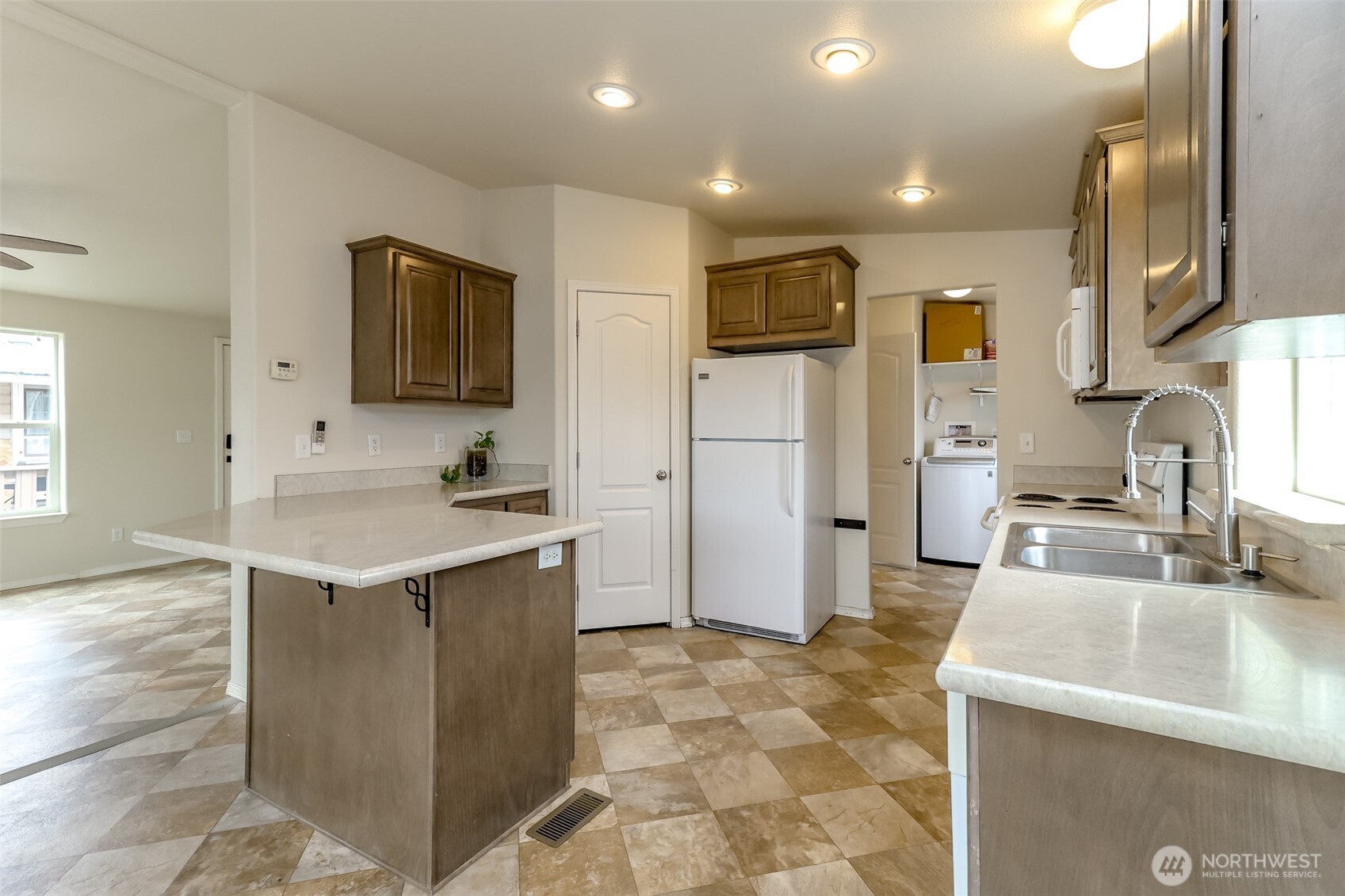 7104 141st Avenue E Sumner WA 98390