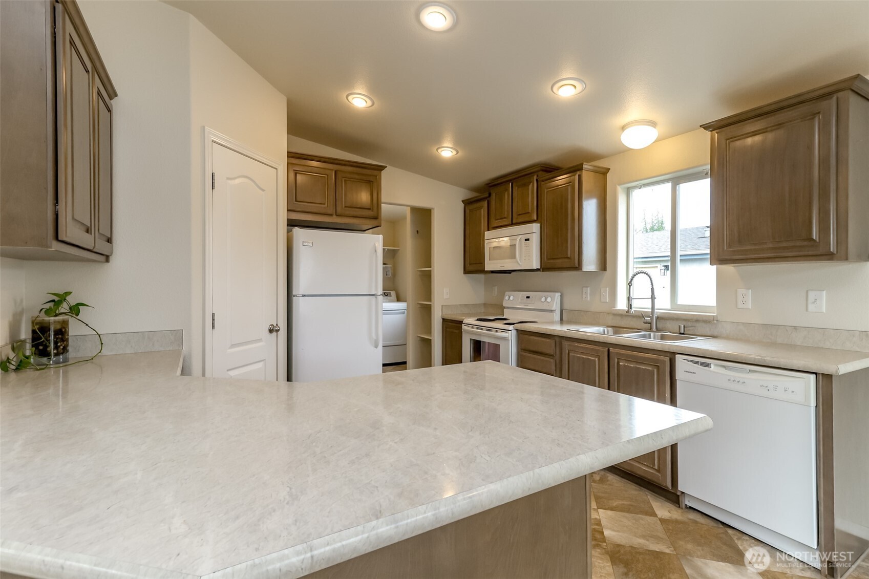 7104 141st Avenue E Sumner WA 98390