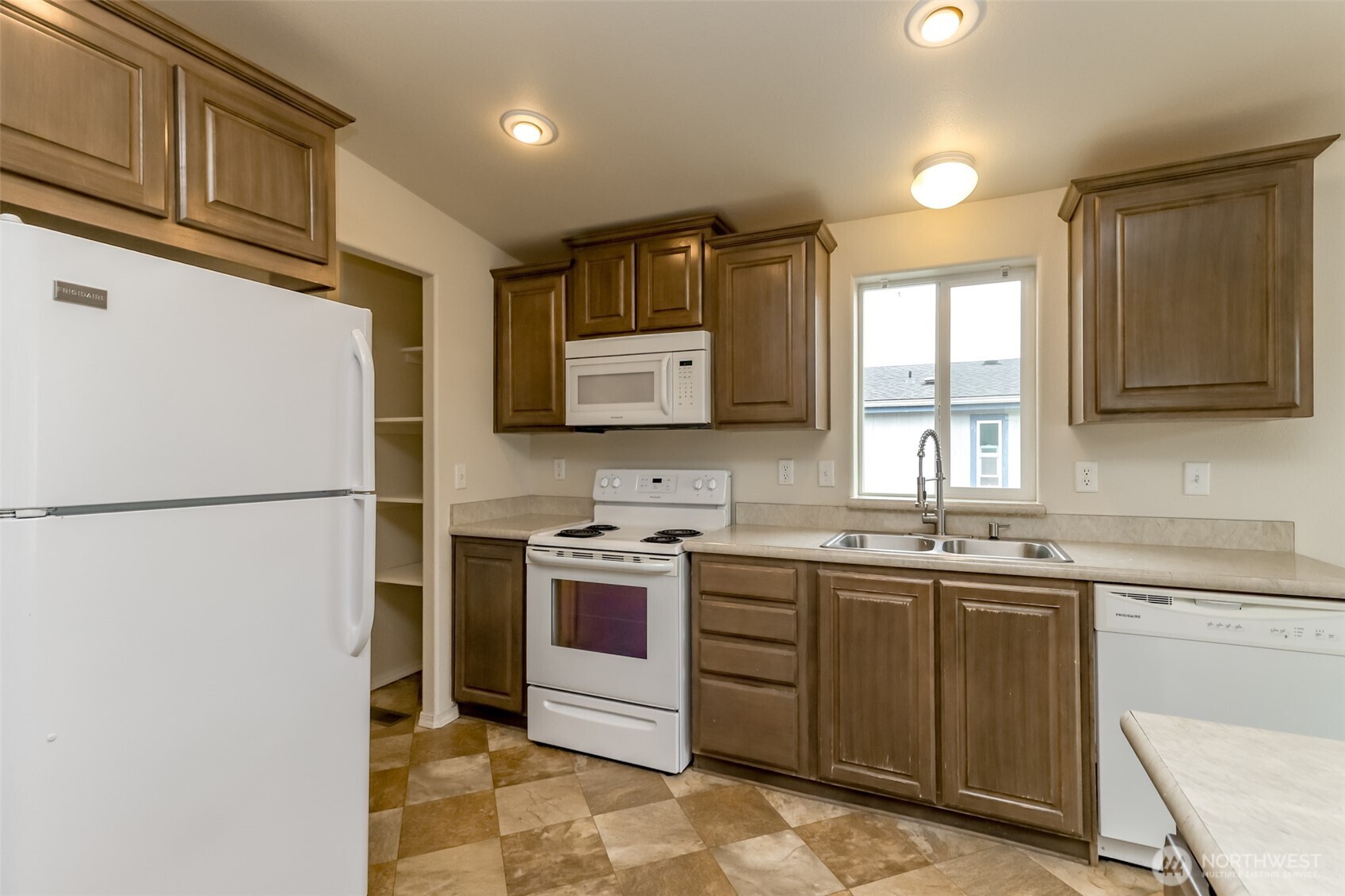7104 141st Avenue E Sumner WA 98390