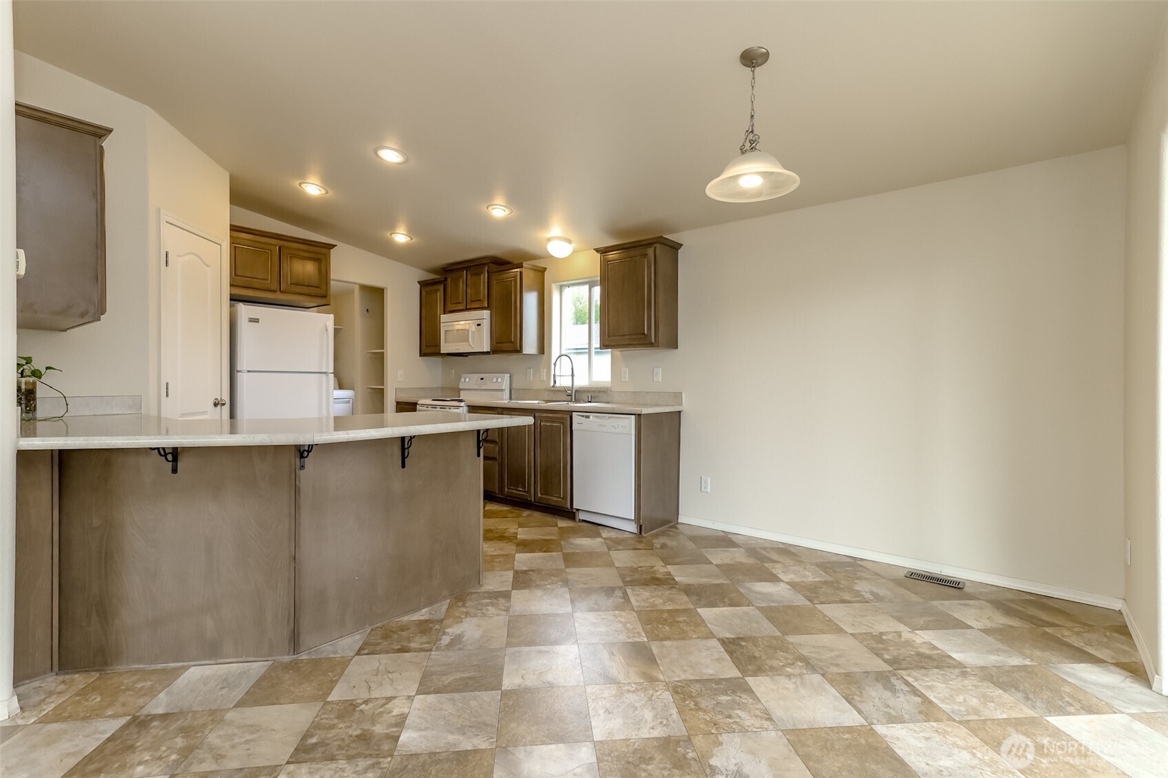 7104 141st Avenue E Sumner WA 98390