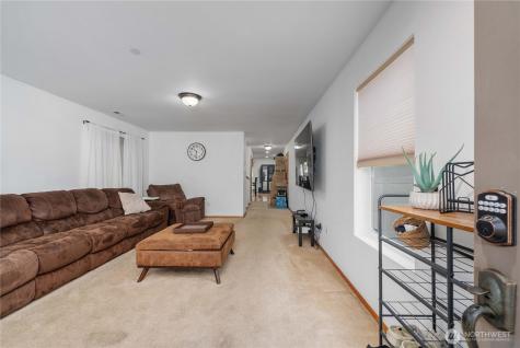 1926 Homan Avenue Dupont WA 98327