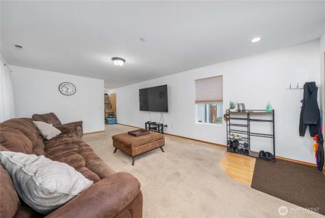 1926 Homan Avenue Dupont WA 98327
