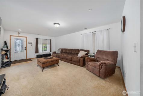 1926 Homan Avenue Dupont WA 98327