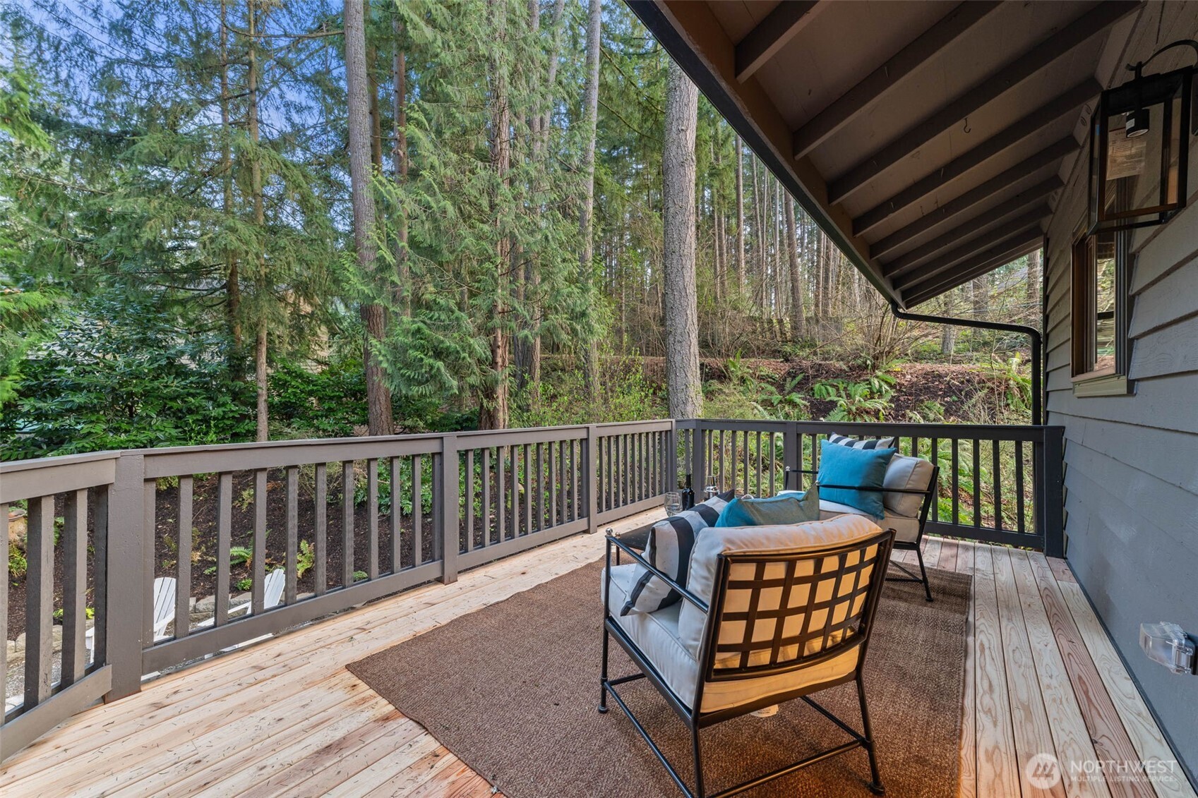15817 SE Newport (private Drive) Way Bellevue WA 98006