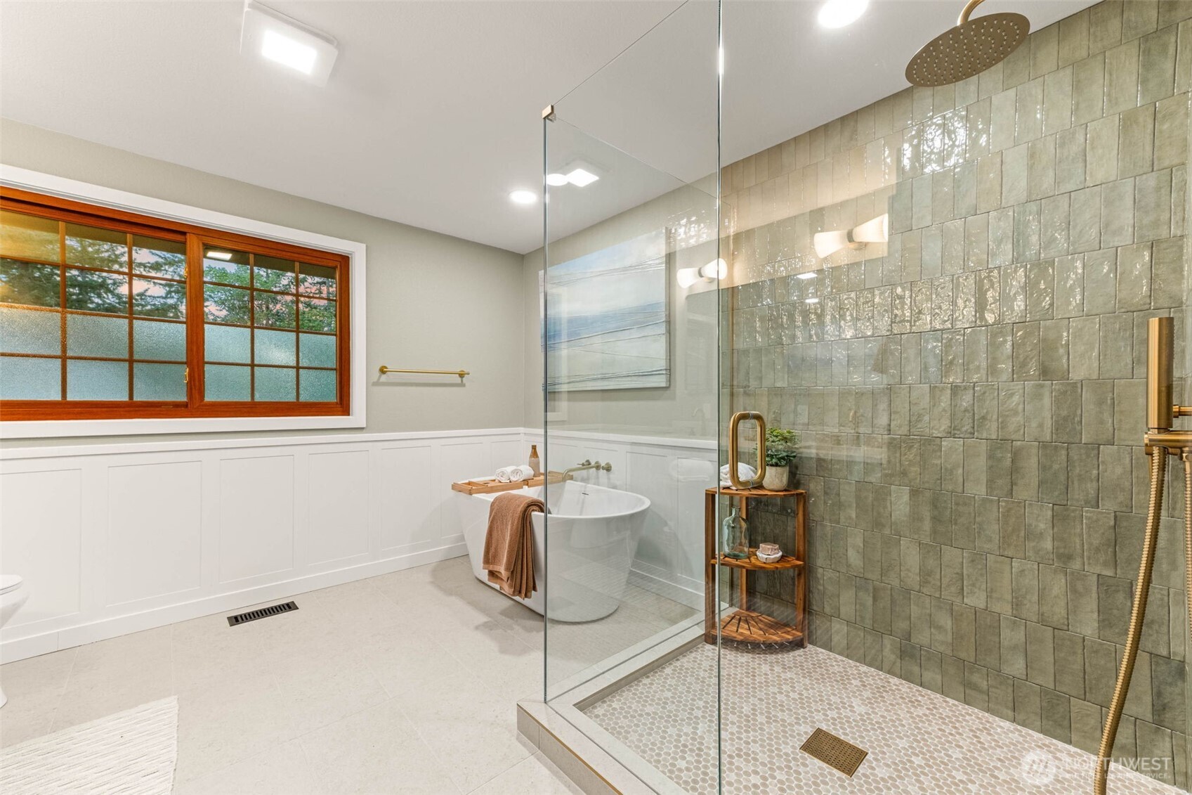 15817 SE Newport (private Drive) Way Bellevue WA 98006