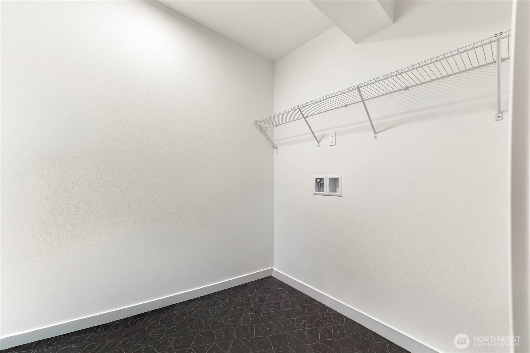 15817 SE Newport (private Drive) Way Bellevue WA 98006