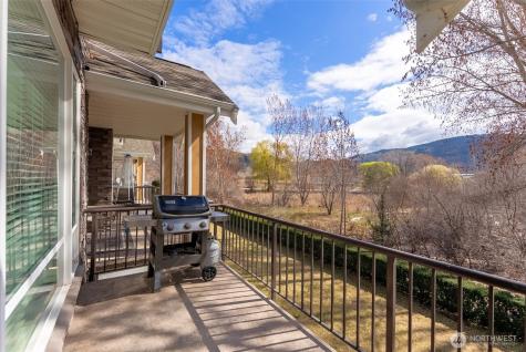 24 Sandalia Court Oroville WA 98844