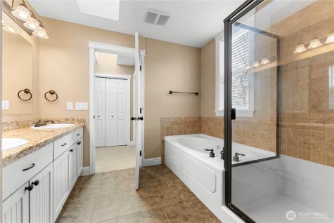 24 Sandalia Court Oroville WA 98844
